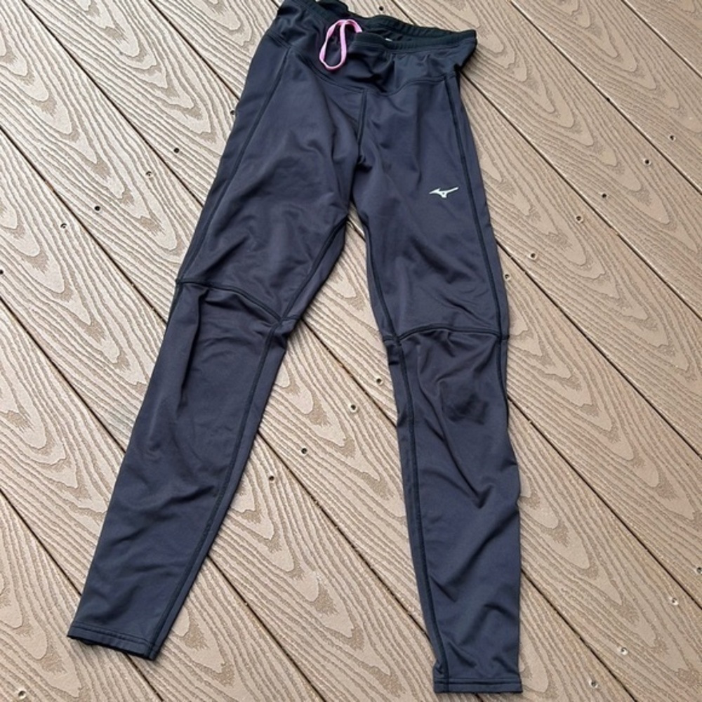 Mizuno Japanese engineered black running leggings